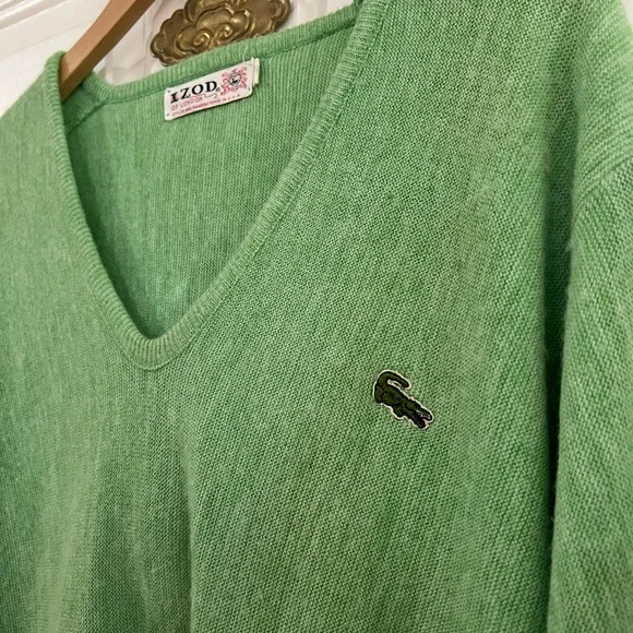 Vintage Izod V-Neck Sweater 70s Green Alligator Logo Preppy Old Money L - Picture 10 of 10